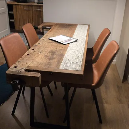 Im Kneipenviertel Altkoetzschenbroda Апартаменты *
